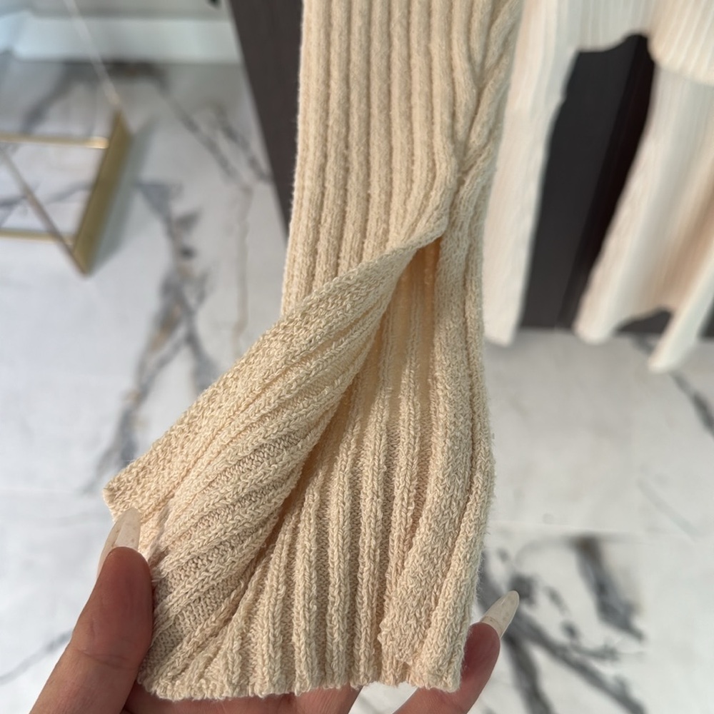 ✨✨H&M Rib Knit Top ✨✨ - Picture 14 of 17